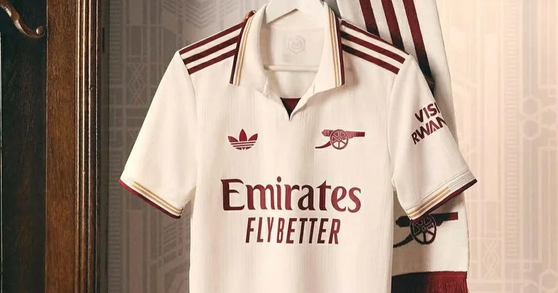 Arsenal üçüncü formasını təqdim edib FOTO
