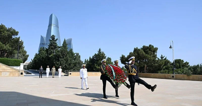 Kərim Vəliyev Pakistan HDQ komandanını qəbul edib