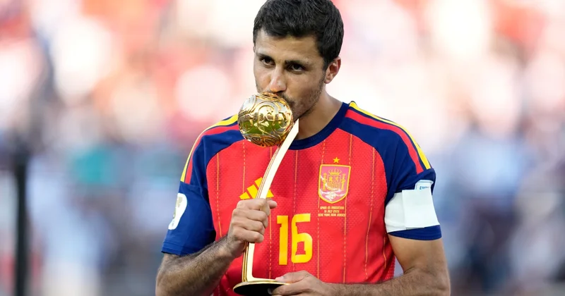 Rodri yalnız “Real Madrid”ə keçmək istəyir