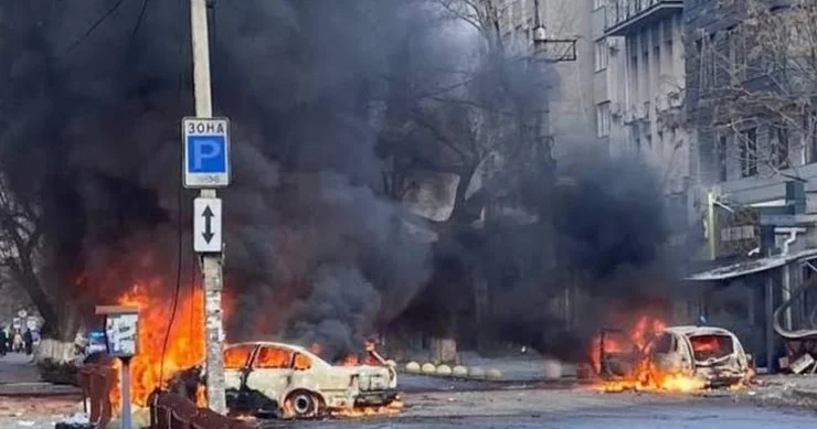 Rusiya Ukraynanı İsgəndər və KAB bombaları ilə vurdu Uşaqlar həlak olub...