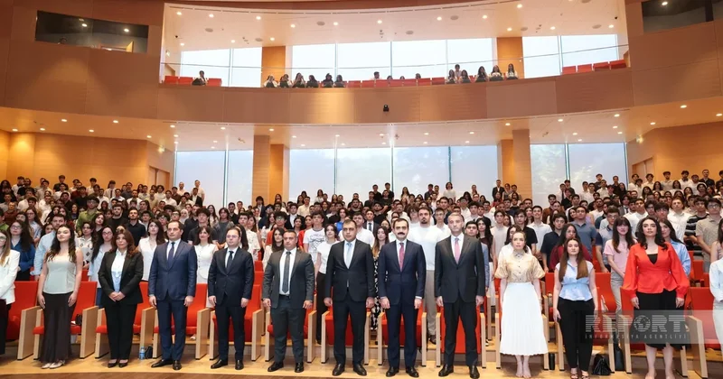 Qədir Xəlilov: Dövlət Proqramına seçilən 500 nəfərdən 190 ı qadındır
