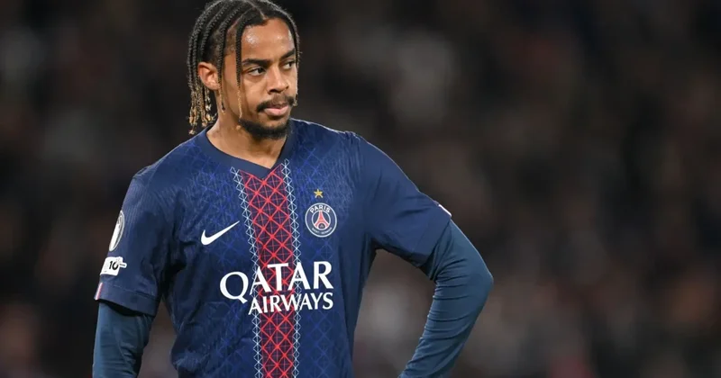 Liverpul dan 100 milyon avroluq təklif Barkola keçidə razıdır