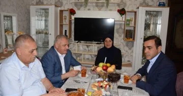 Milli Məclisin deputatı Anar Məmmədov şəhid ailəsini ziyarət edib