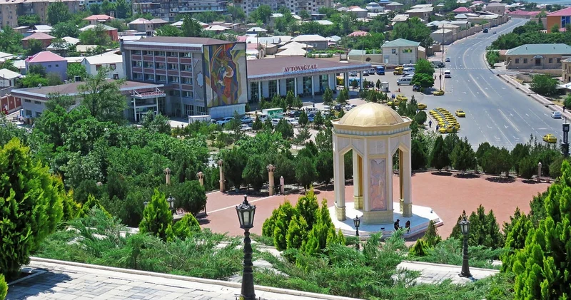 Naxçıvanda minlərlə dövlət qulluqçusu artıq yükdür Heydər Oğuz