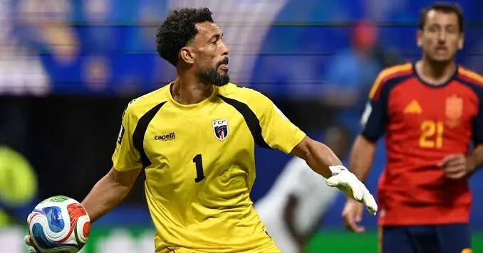 Çili Futbol Federasiyası Vozinyaya güzəşt etdi