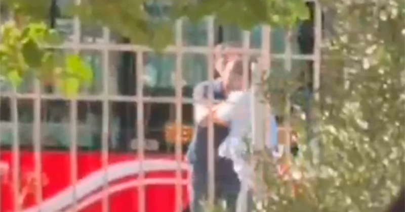 Bakıda sərnişin avtobus sürücüsünü döydü Video Yenilənib