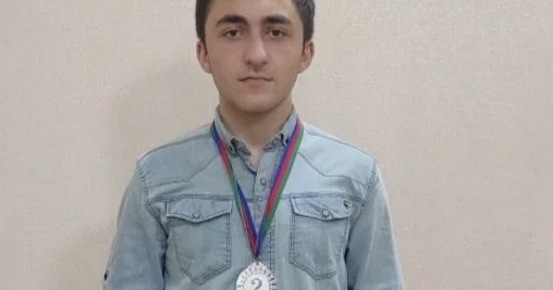 Lürən məktəbinin məzunu rekord qırıb
