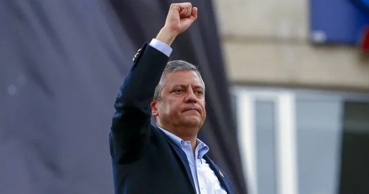 Özgür Özelin toxunulmazlığının ləğvi tələb edilib