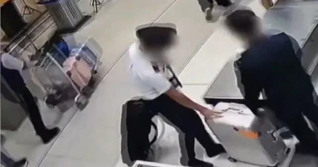 Pilotun çamadanından 25 kiloqram narkotik çıxdı