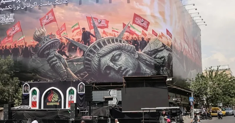 “Newsweek“: İran atom bombasından güclü silah tapıb