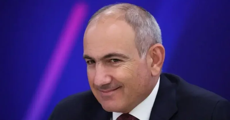Paşinyan yeni hökumətini qurdu Ermənistanın yeni kabineti fəaliyyətə başladı