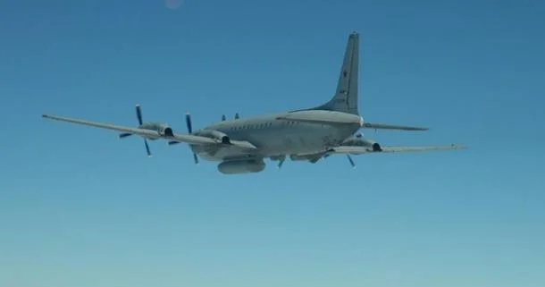 Polşa F 16 təyyarələri Baltik dənizi üzərində Rusiya casus təyyarəsini ələ keçirib