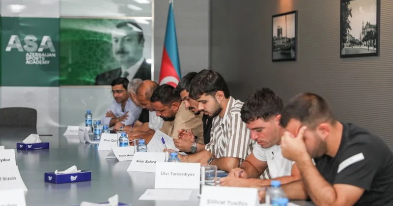“Qarabağ” məşqçilərin peşəkar inkişafına yönəlmiş yeni təlim proqramına start verib FOTO
