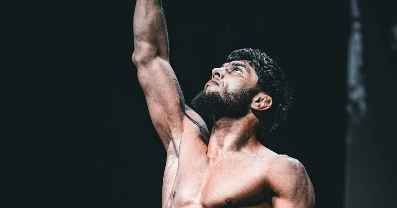 Tofiq Musayev UFC nin “Meta” reytinqində ilk “15 liy”ə yüksəlib FOTO