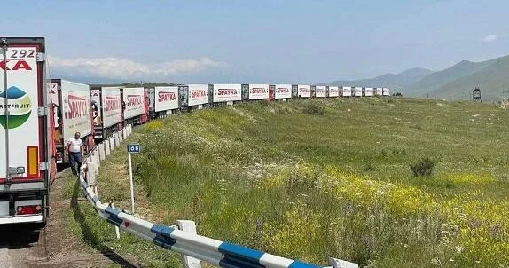 Rusiya Ermənistanı sıxışdırır: Kreml İrəvana təzyiqləri artırır