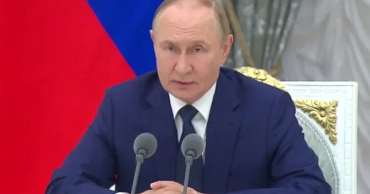 Putin Rusiyanın Uzaq Şərqdəki prioritetini açıqladı