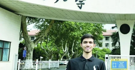 Çin dilini öyrənib…