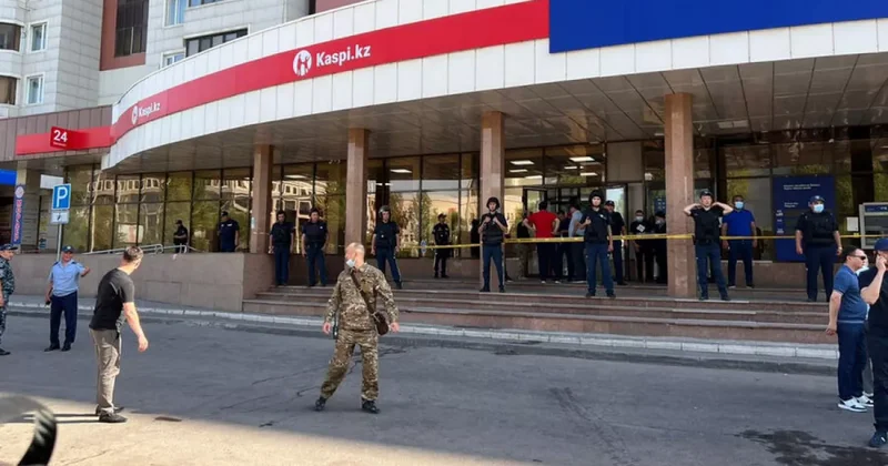 Казахстанские банки опровергли причастность сотрудников к ОПГ