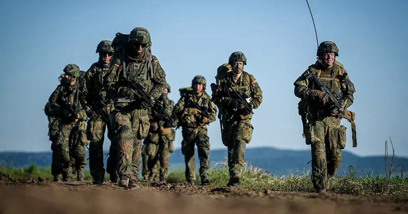 FT: Коалиции решительных не пришла к единству по развертыванию войск в Украине