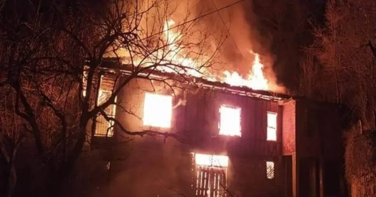 Cəlilabadda evdə yanğın olub