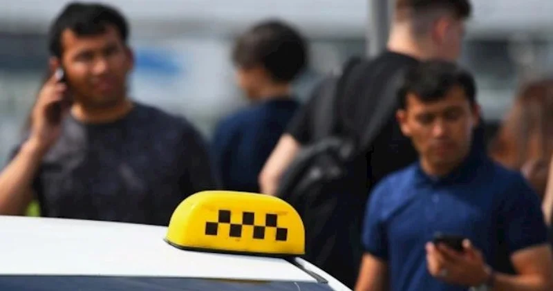 Özbək taksi sürücüsü təhqir olundu, Özbəkistan Rusiyaya nota verdi