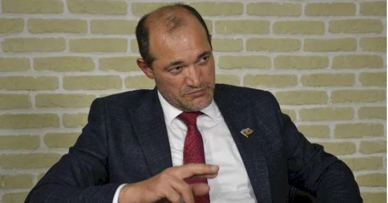Razi Nurullayev seçiciyə uduzdu
