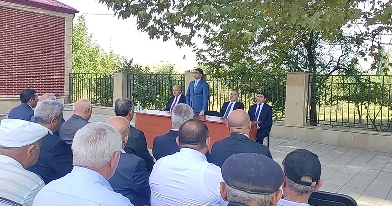 Ağstafada vətəndaşların növbəti səyyar qəbulu Köçəsgərdə keçirildi FOTOLAR