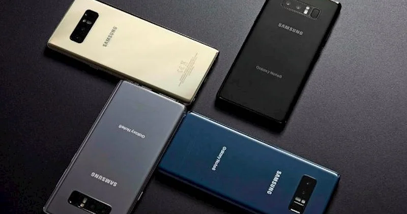 “Samsung” “Galaxy Note”ları “dəfn etdi”