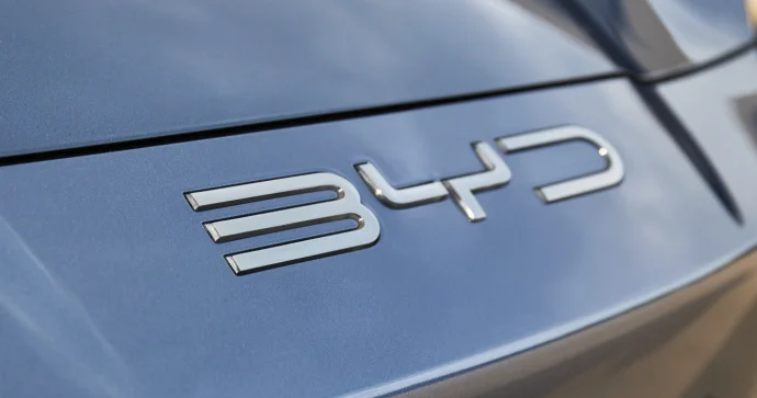 BYD tələbatın düşməsi fonunda satış planını azaltdı