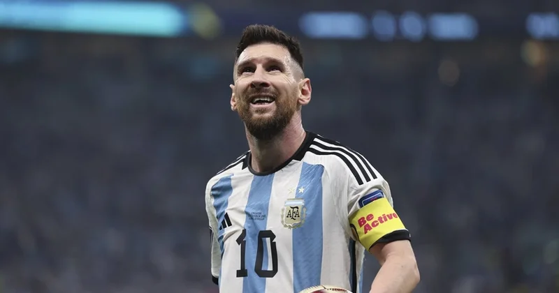 Messi argentinalı futbolçunu yığmaya çağırılmamaqla hədələyib