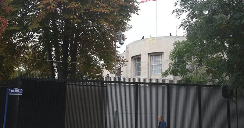 ABŞ Səfirliyi köhnə əşyalarını satışa çıxardı