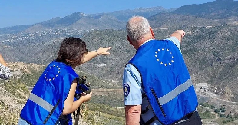 “Aİ missiyası”nın geosiyasi alət olduğu təsdiqlənir