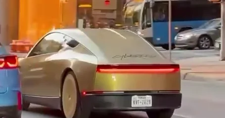 Tesla запустила беспилотные такси в Техасе ВИДЕО