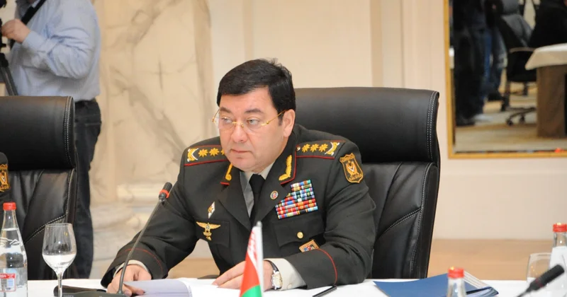 Nəcməddin Sadıkova stəkan alan polkovnikə cinayət işi açıldı KONKRET