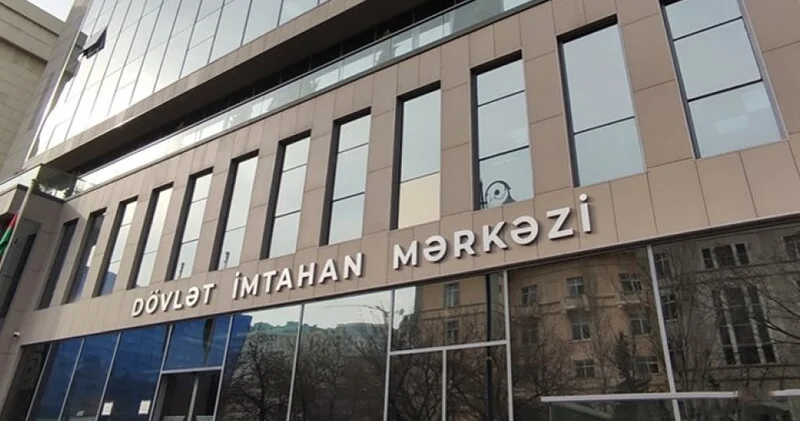 Xarici dil fənləri üzrə fəlsəfə doktoru imtahanından keçənlərin şəhadətnamələri verilir