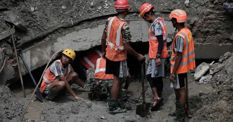 Nepalda möcüzəvi xilas: 9 gün sonra iki nəfər sağ tapıldı
