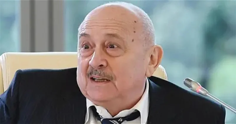 Александр Шаровский находится в реанимации