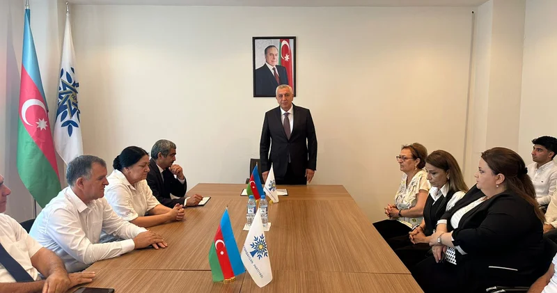 YAP Ağdaş rayon təşkilatında yüksək nəticə göstərən məzunlarla görüş keçirilib FOTO