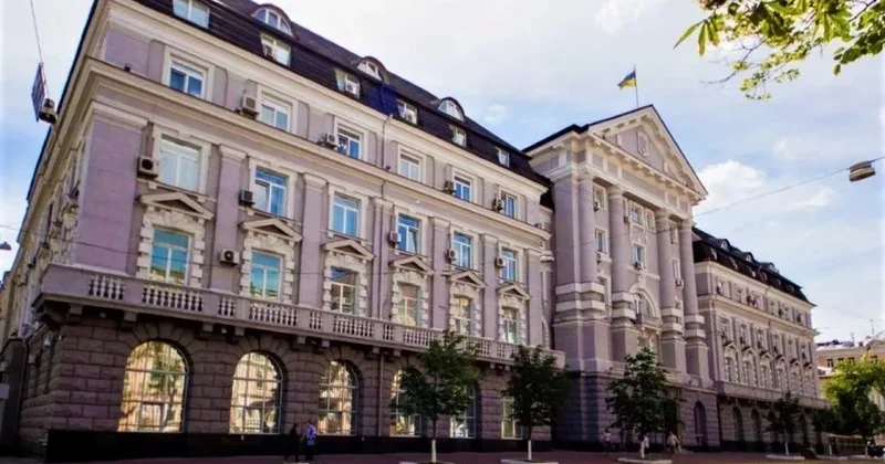 Дрон атаковал штаб квартиру СБУ в Киеве: Зеленский требует ответного удара