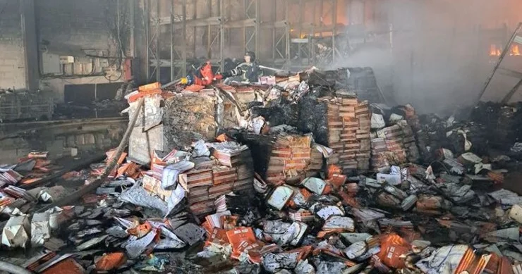 Ukrayna PUA ları 15 milyon kitabı məhv edib Zərər 6 milyarda çatıb