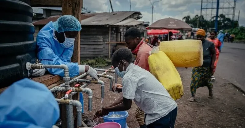 Konqoda Ebola təhlükəsinə baxmayaraq məktəblər açıldı