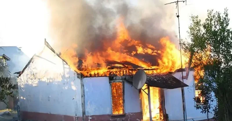 Şəkidə iki yanğın baş verib, ev və avtomobil yanıb