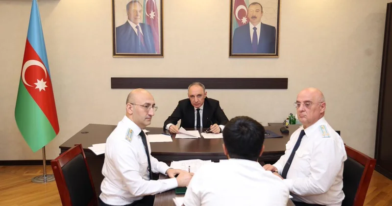 Baş prokuror Yasamal rayonunda vətəndaşları qəbul edib