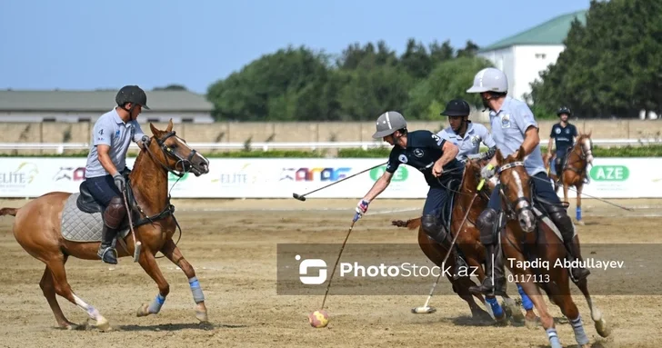 В Баку состоялась открытая тренировка команды Elite Polo Club накануне турнира по Beach Polo