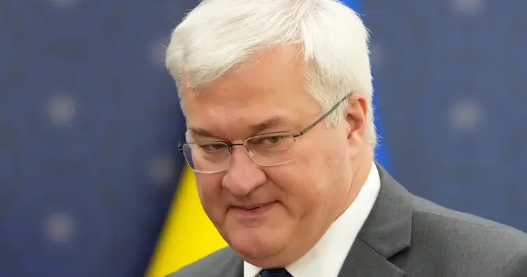 Сибига рассказал, как полтора года жил с Зеленским в бункере Minval Politika
