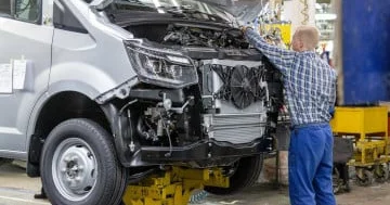 AvtoVAZ ın ardınca “QAZ” da da kütləvi ixtisarlar başladı…