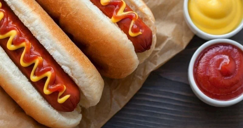 Hot doq ömrü 36 dəqiqə qısaldır! Zərərli 4 qida
