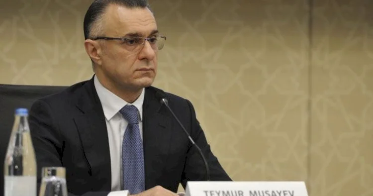 Mənfi rəy VERİLDİ: Nazir yola salınır KONKRET