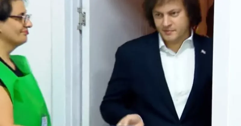Кобахидзе проголосовал на местных выборах
