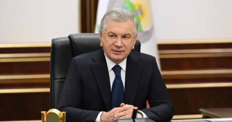 Özbəkistan Prezidenti qısamüddətli iş məzuniyyətindən qayıtdı